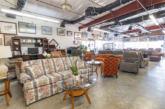 More Photos Of 1631 US HWY 69 Hwy, Mcalester Storefront Retail Office For Sale