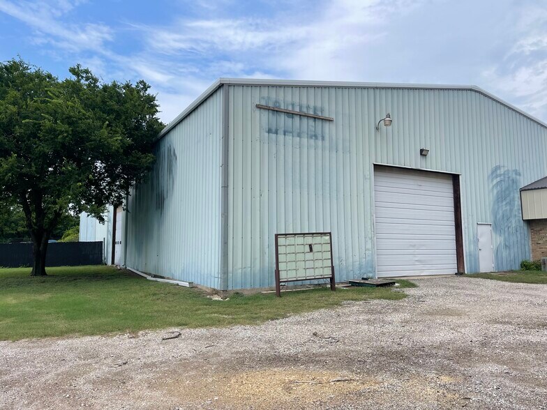 More Photos Of 575 Proffitt st, Midlothian Warehouse For Lease