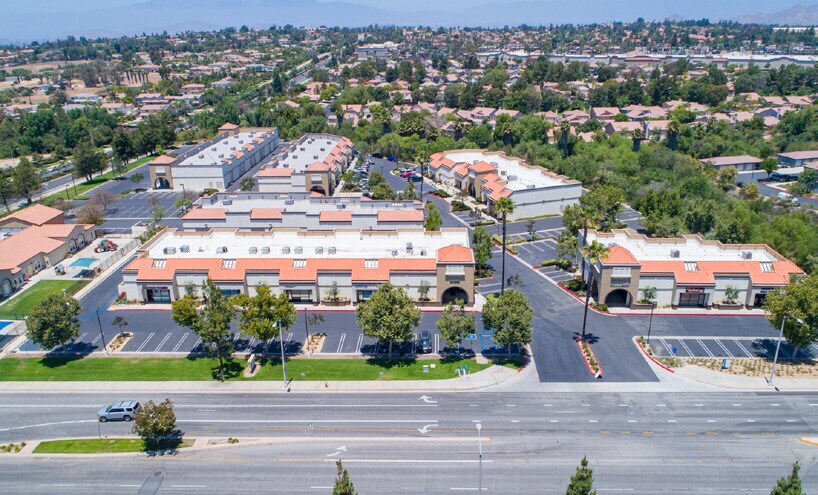 More Photos Of 7891 Mission Grove Pky, Riverside Unknown For Lease