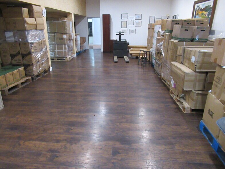 More Photos Of 1820 E Rosecrans Ave, Compton Storefront For Sale