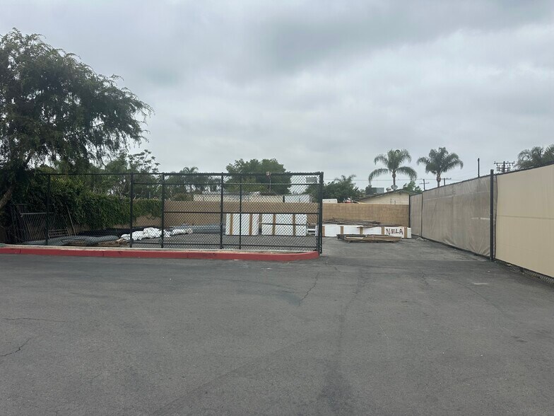 More Photos Of 14258 Valley Blvd, City Of Industry Manufacturing For Lease