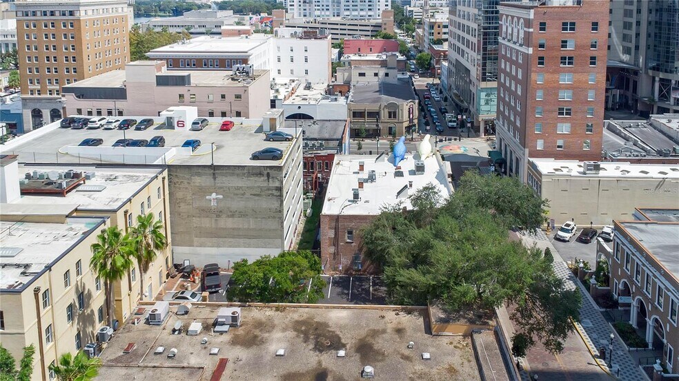 More Photos Of 13 W Pine St, Orlando Storefront Retail Office For Lease