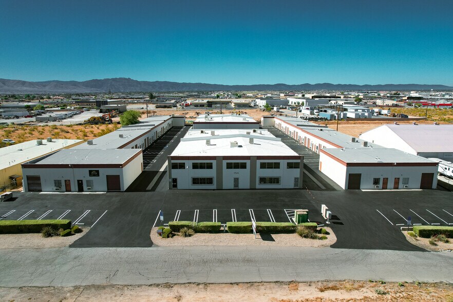 Primary Photo Of 17525 Alder St, Hesperia Warehouse For Lease