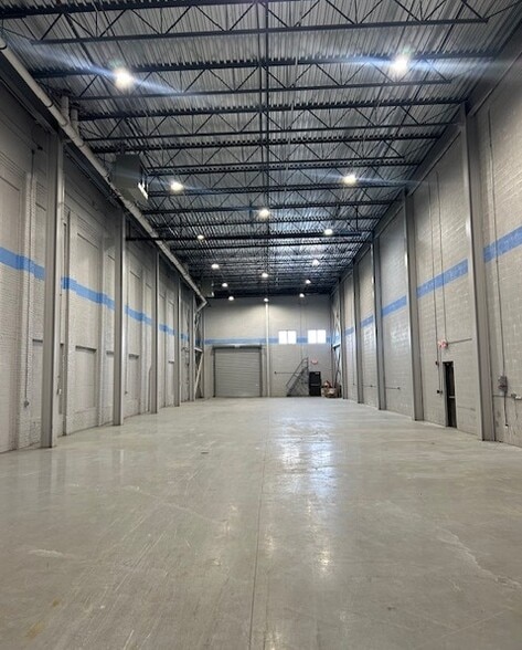 More Photos Of 356-362 Getty Ave, Clifton Warehouse For Lease