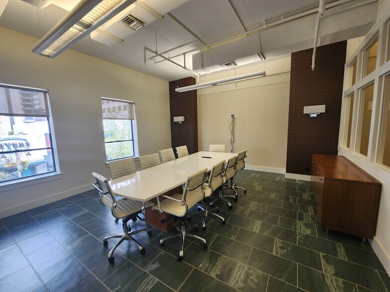 More Photos Of 330 Clematis St, West Palm Beach Storefront Retail Office For Sale