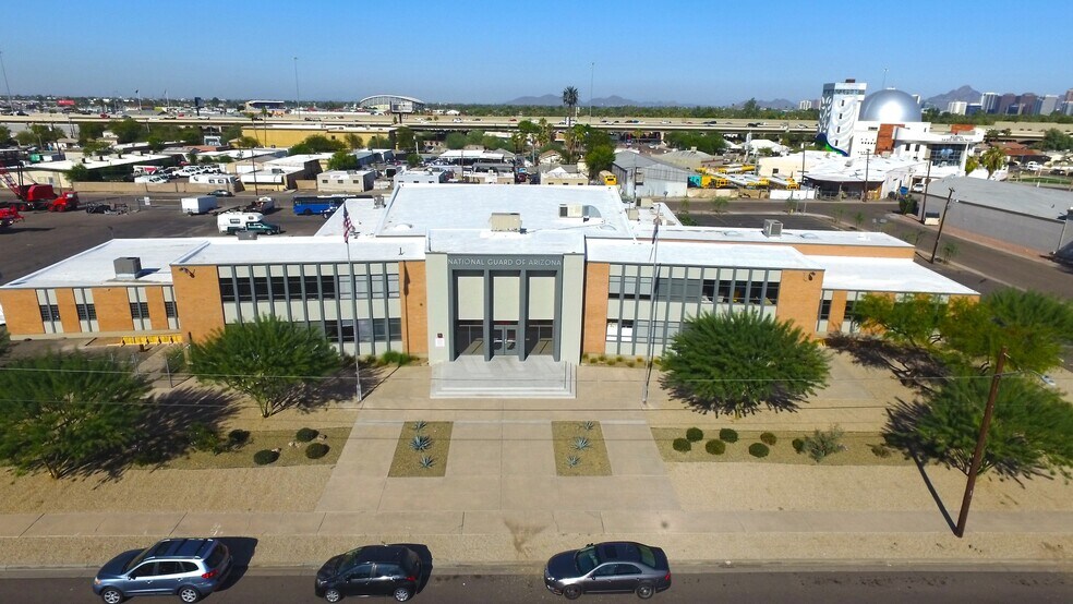 More Photos Of 1614 W Roosevelt St, Phoenix Light Manufacturing For Lease