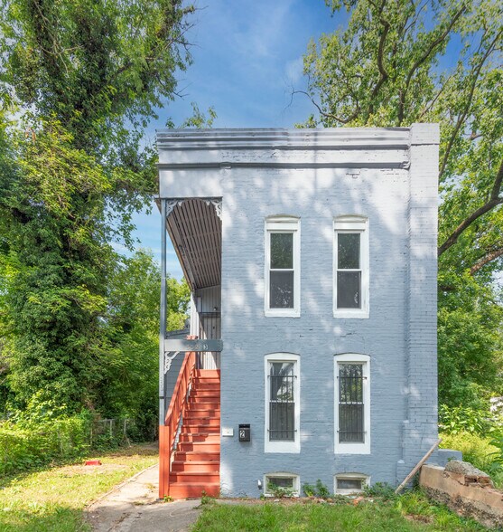 Primary Photo Of 332 S Franklintown Rd, Baltimore Apartments For Sale