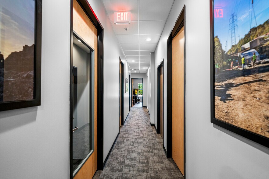 More Photos Of 351 W Southlake Blvd, Southlake Medical For Sale