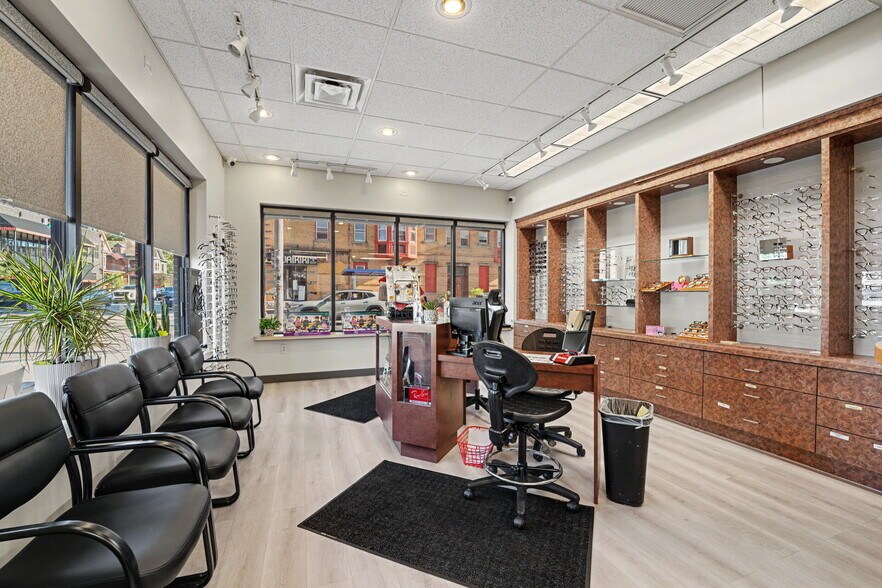 More Photos Of 932 Elmwood Ave, Buffalo Flex For Sale