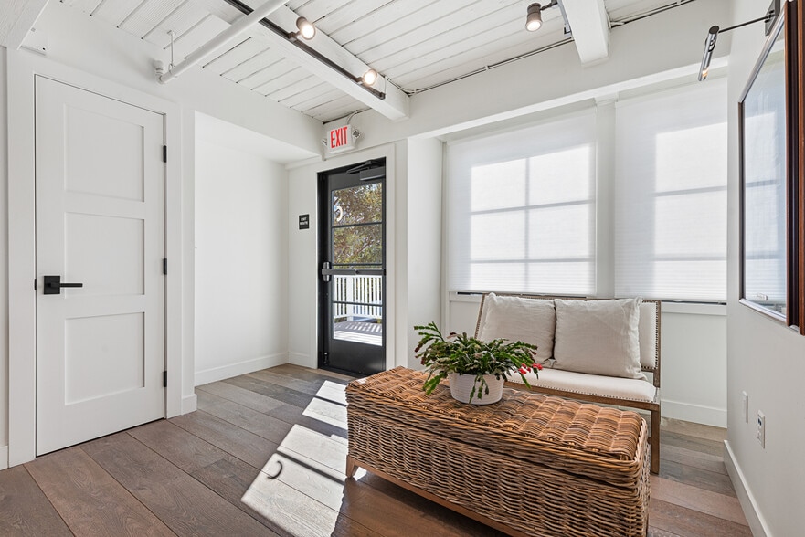 More Photos Of 24532 Del Prado, Dana Point Storefront Retail Office For Lease