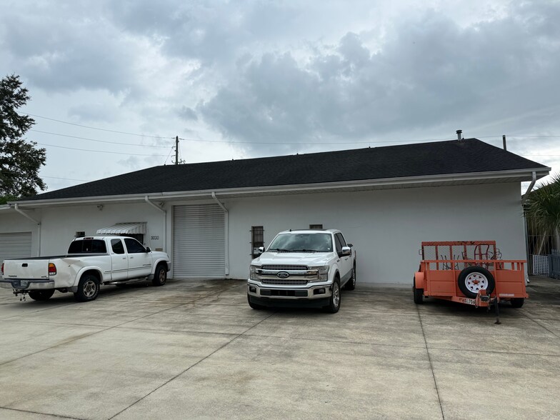 More Photos Of 3200 28th St N, Saint Petersburg Warehouse For Sale