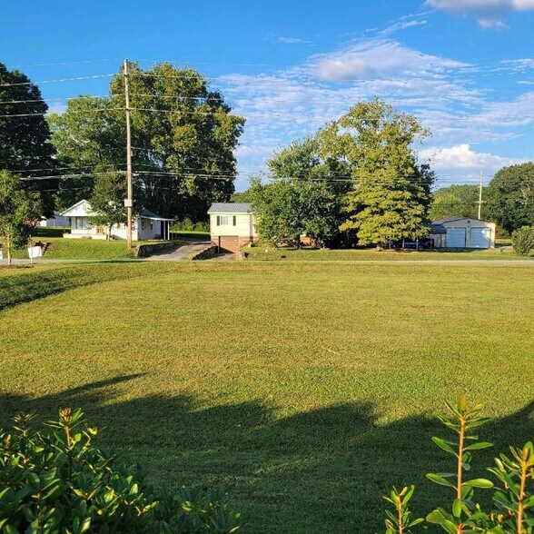 Primary Photo Of 1713 Thrasher Pike, Hixson Land For Sale