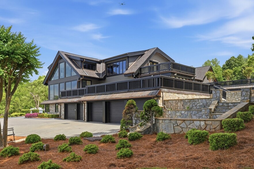 More Photos Of 9715 Nine Eagles Ln, Charlotte Specialty For Sale