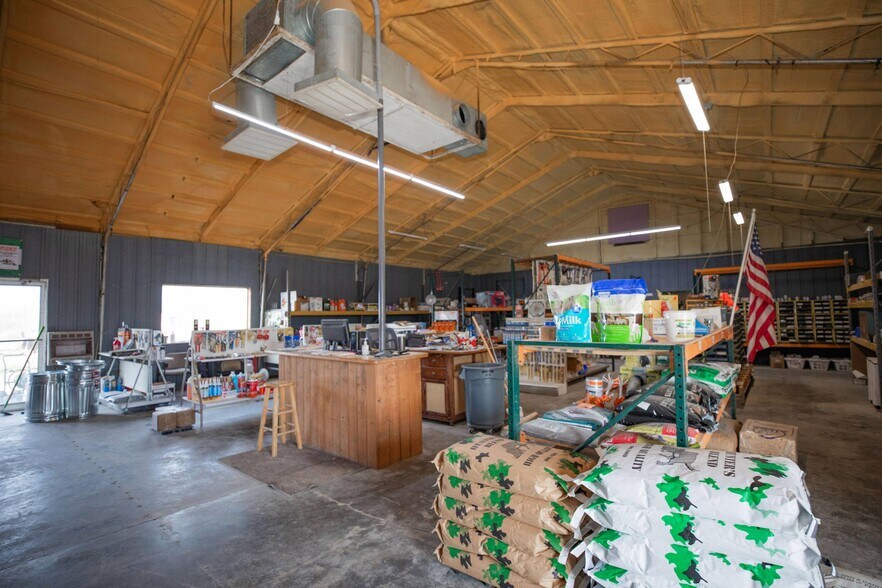 More Photos Of 9705 SE 1300th Rd, Humansville Industrial For Sale