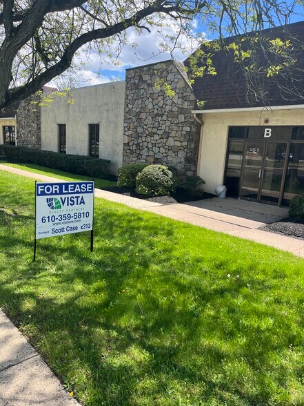 Primary Photo Of 575 Virginia Dr, Fort Washington Flex For Lease