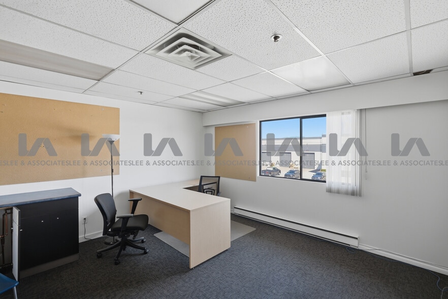 More Photos Of 18788 96th Ave, Surrey Warehouse For Lease