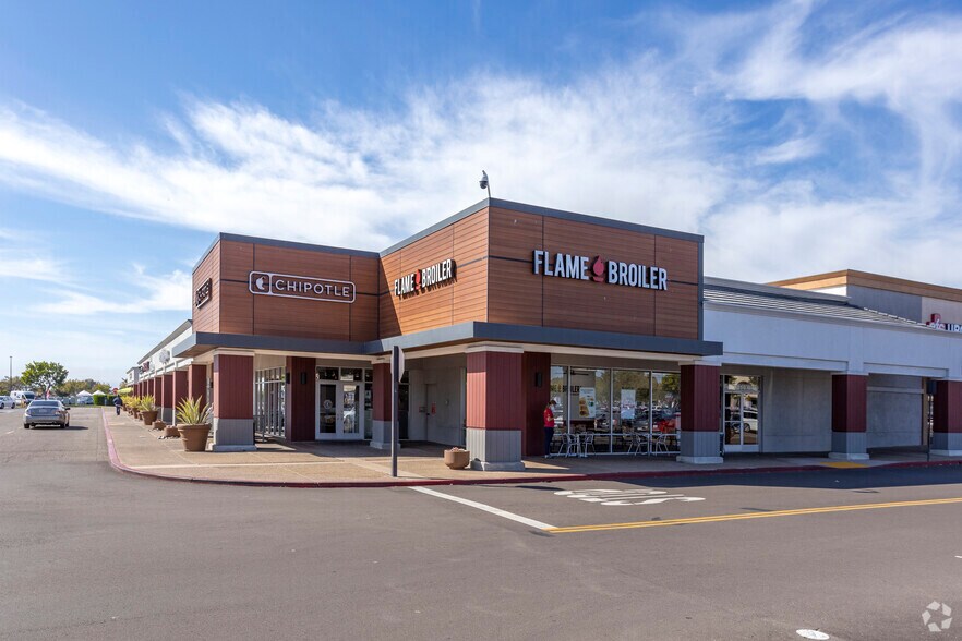 More Photos Of 8220-8230 Mira Mesa Blvd, San Diego General Retail For Lease