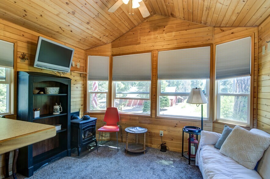 More Photos Of 61011 Cedar Crest Ln, Lakeshore Specialty For Sale