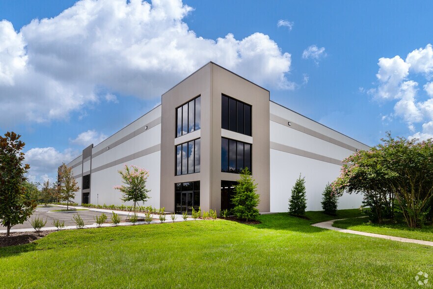 More Photos Of 1592 Vantage Way, Jacksonville Distribution For Lease