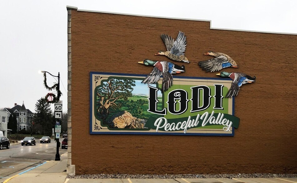 More Photos Of 113 S Main St, Lodi Loft Creative Space For Sale