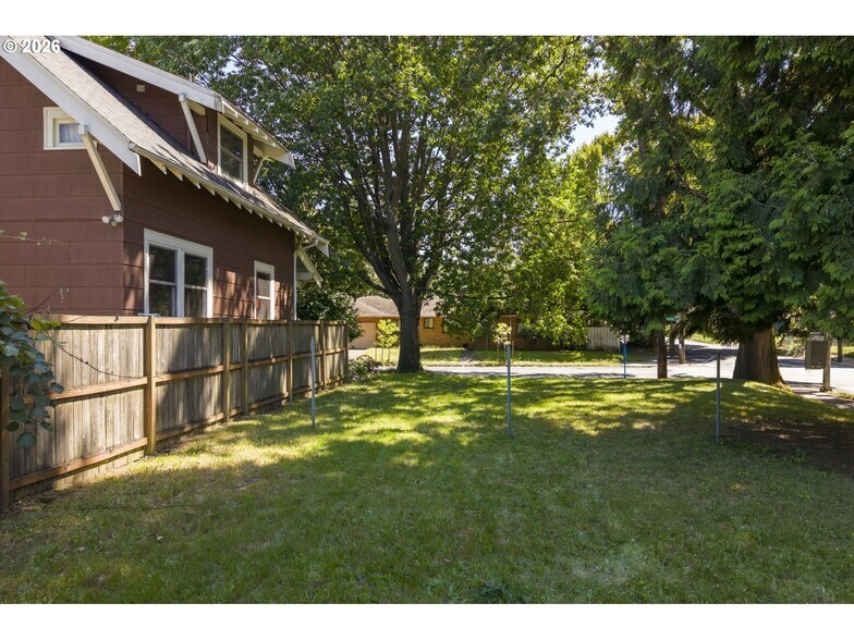 More Photos Of 0 Dekum St, Portland Land For Sale