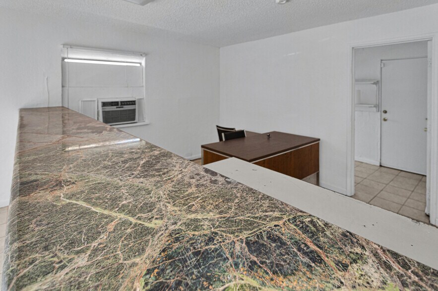 More Photos Of 9464 Hesperia Rd, Hesperia Freestanding For Sale