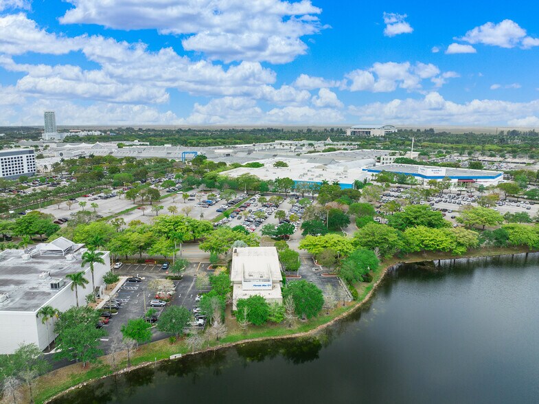 More Photos Of 1970 Sawgrass Mills Cir, Fort Lauderdale Office For Sale