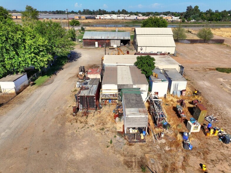 More Photos Of 7301 E Levee Rd, Rio Linda Apartments For Sale