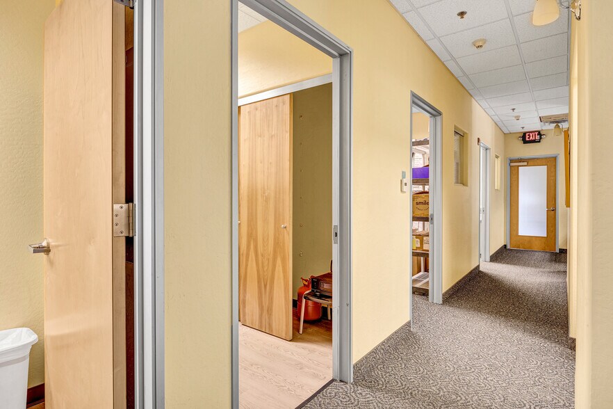 More Photos Of 15276 W Brookside Ln, Surprise Medical For Lease