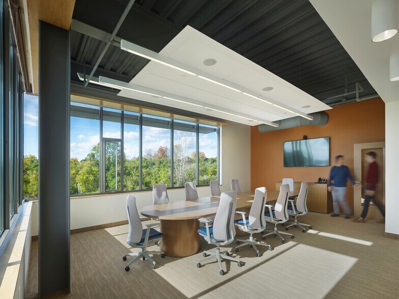 More Photos Of 409 Stenton Ave, Flourtown Office For Sale