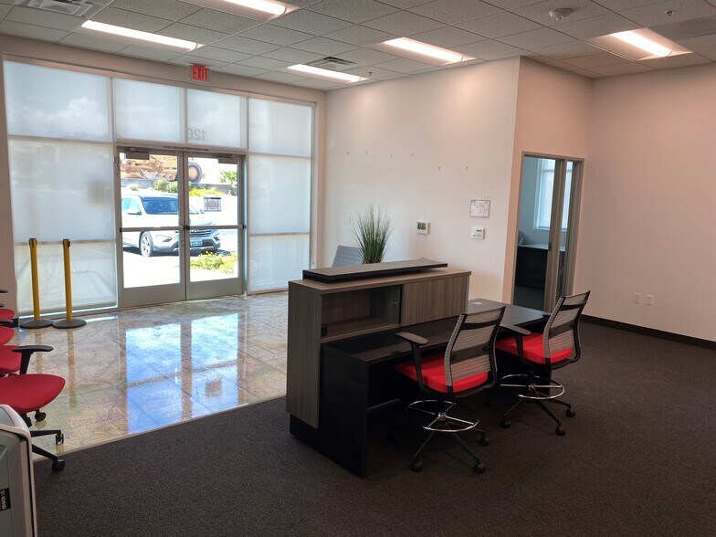 More Photos Of 6101 N Hollywood Blvd, Las Vegas Manufacturing For Lease