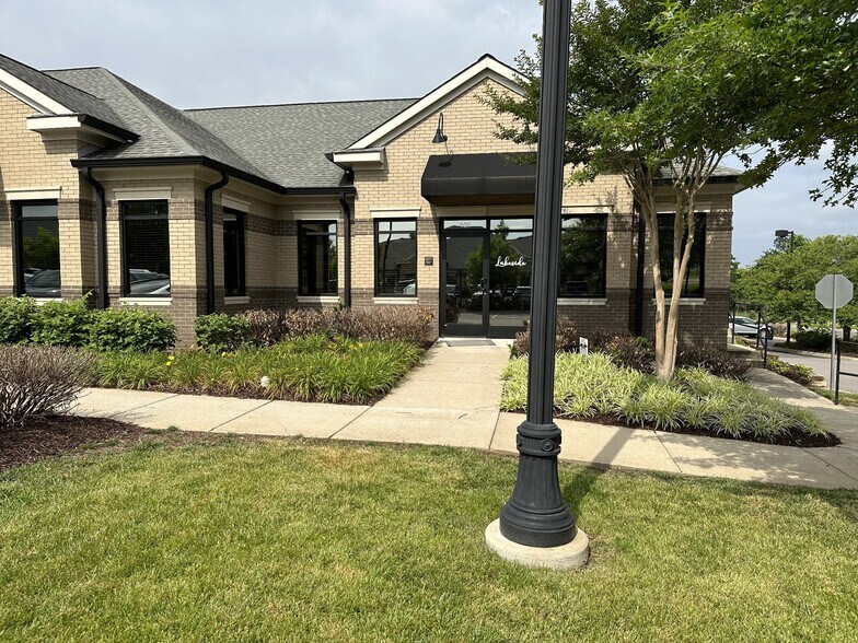 More Photos Of 174 Saundersville Rd, Hendersonville Medical For Sale