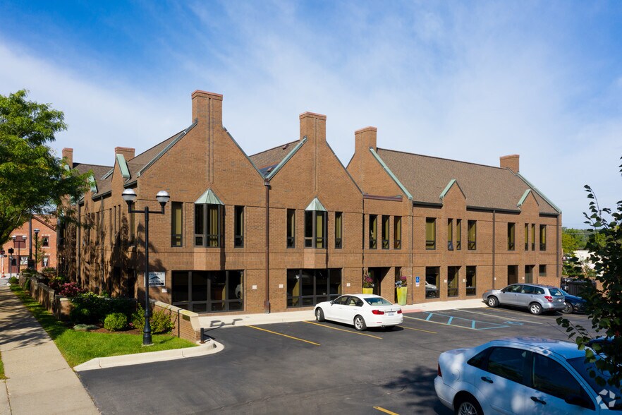More Photos Of 300 N 5th Ave, Ann Arbor Office For Lease