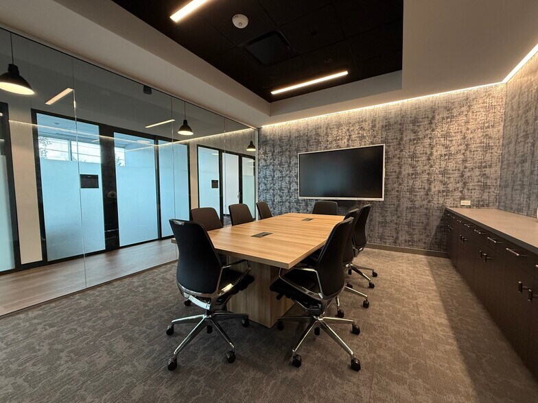 More Photos Of 7100 Guilford Dr, Frederick Coworking Space