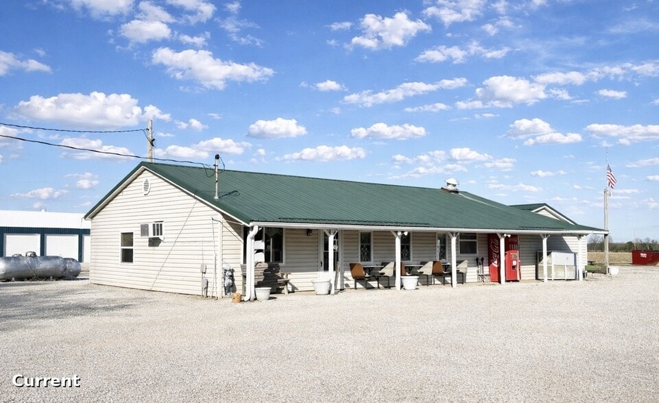More Photos Of 11489 E Clarksville Rd, Marshall Restaurant For Sale