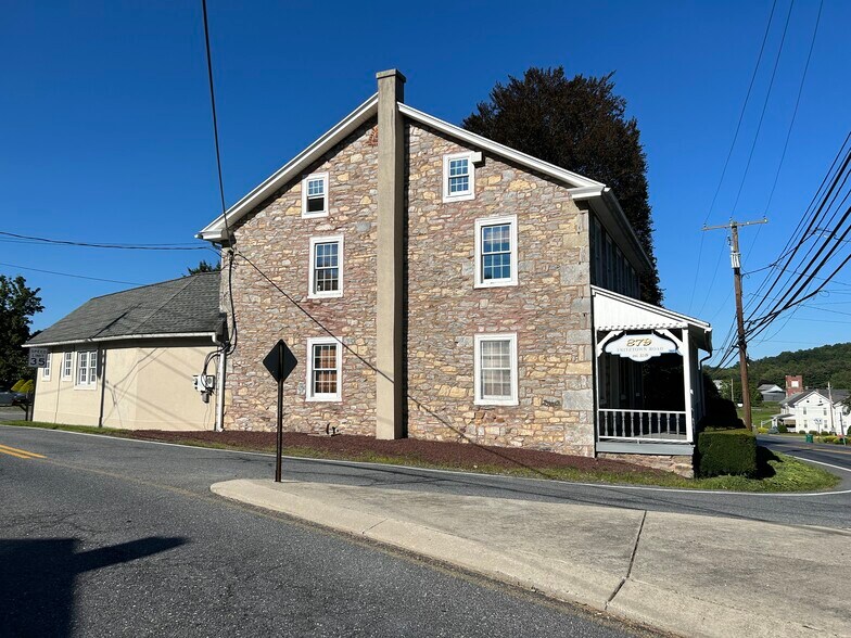 More Photos Of 879 Fritztown Rd, Sinking Spring Office For Sale