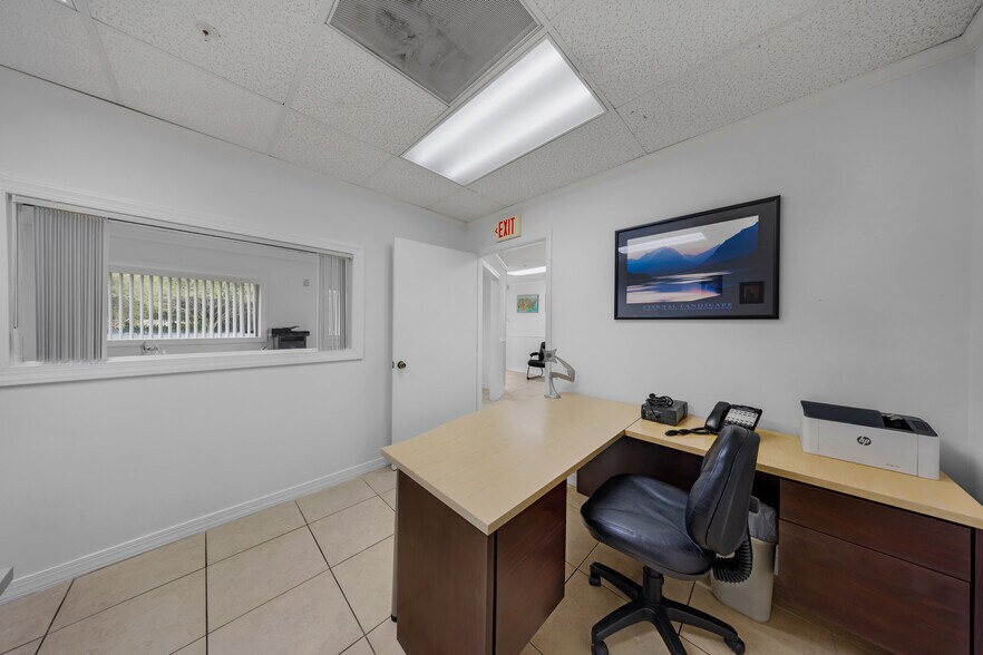 More Photos Of 10800 NW 21st St, Miami Warehouse For Sale