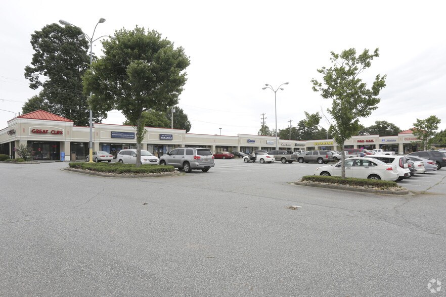 More Photos Of 5115 Calhoun Memorial Hwy, Easley Unknown For Lease