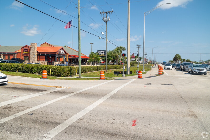 More Photos Of 12148 S Cleveland Ave, Fort Myers Restaurant For Sale