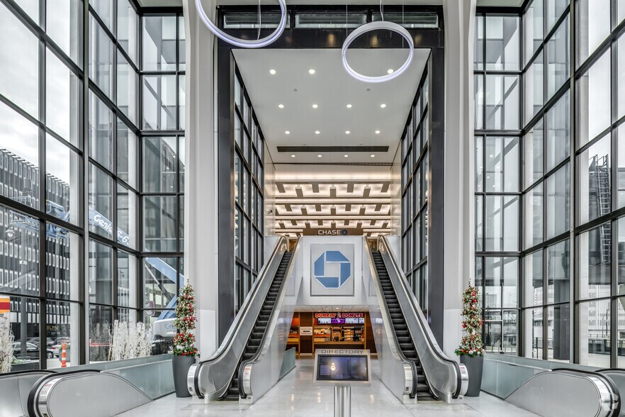 More Photos Of 111 E Wisconsin Ave, Milwaukee Office For Lease