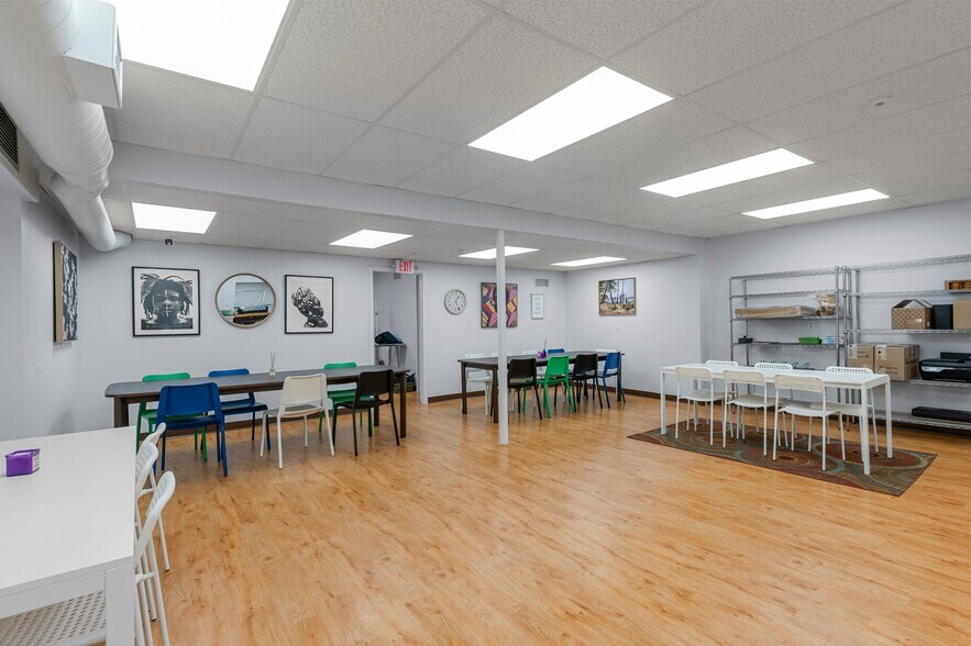 More Photos Of 1652 Grand Ave, Saint Paul Storefront Retail Office For Lease
