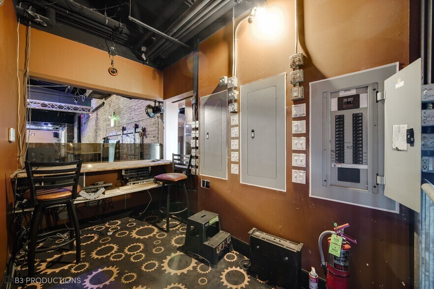 More Photos Of 12054 S Doty Ave, Chicago Warehouse For Sale