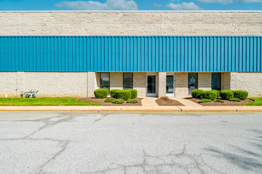 Primary Photo Of 201 Ruthar Dr, Newark Distribution For Lease