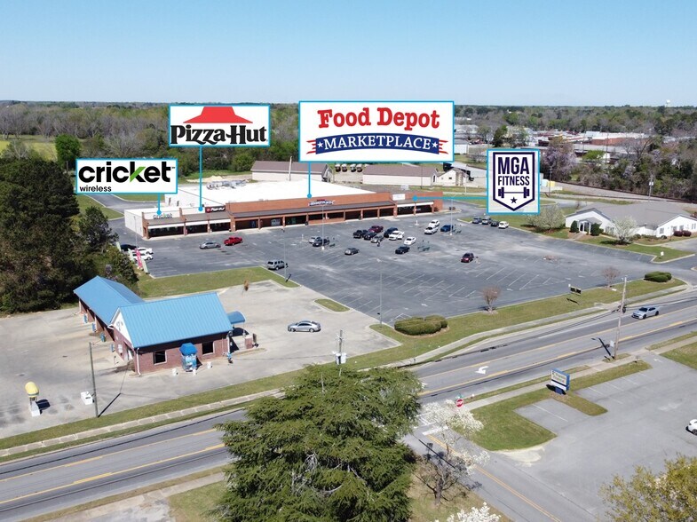 More Photos Of 140 W Dykes St, Cochran Supermarket For Lease