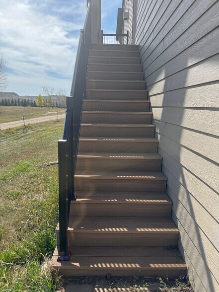 More Photos Of 1005 Main St, Gladstone Apartments For Sale