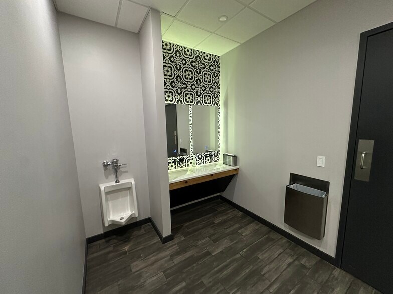 More Photos Of 4312 Republic Ct, Concord Warehouse For Sale