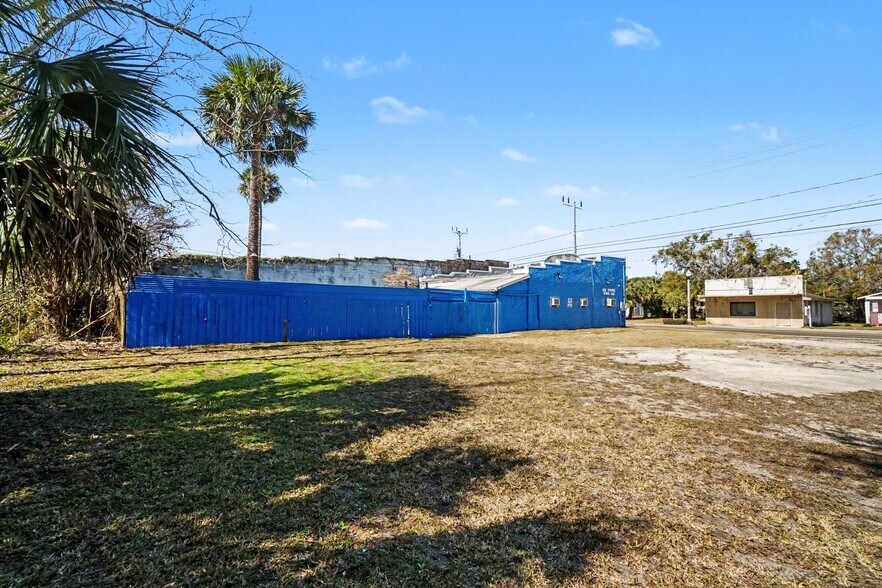 More Photos Of 1013 Historic Goldsboro Blvd, Sanford Light Manufacturing For Sale