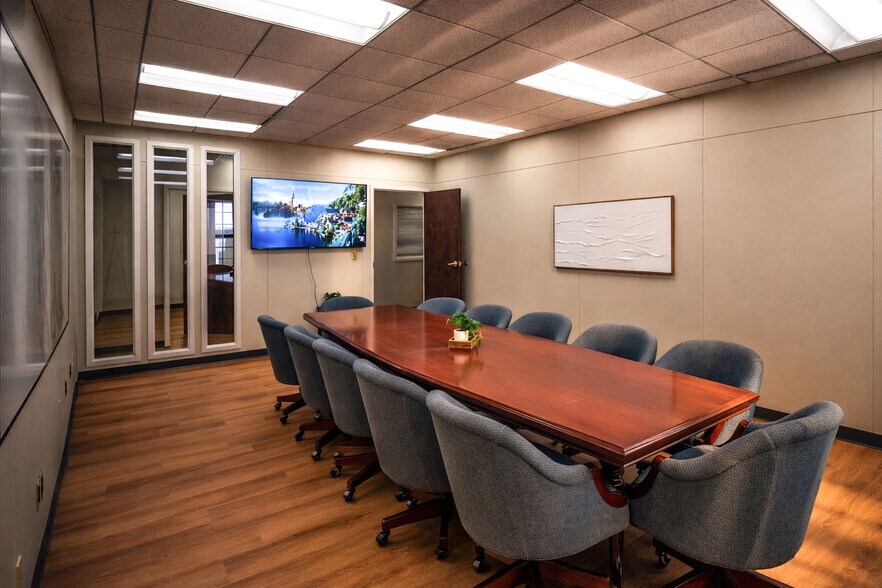 More Photos Of 4242 Carlisle Pike, Camp Hill Office For Lease