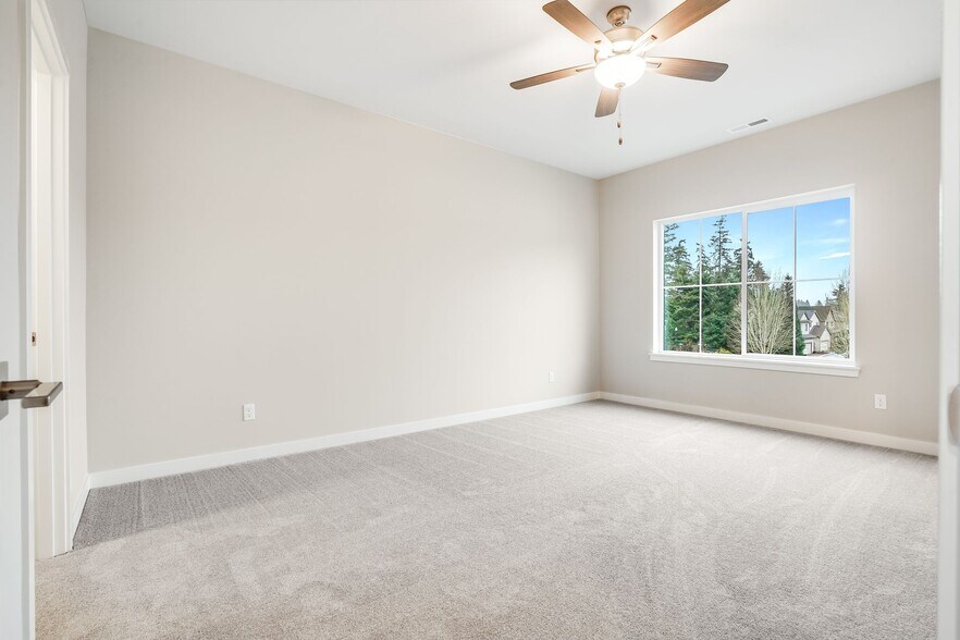 More Photos Of 16933 SW 132nd Ter, Tigard Apartments For Sale