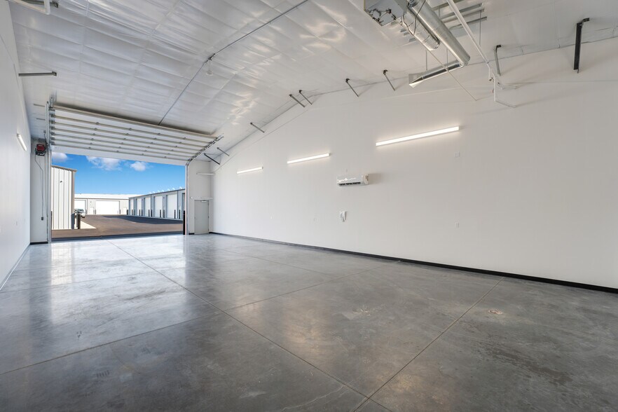 More Photos Of 300 Wellhouse Loop, Richland Self Storage For Lease